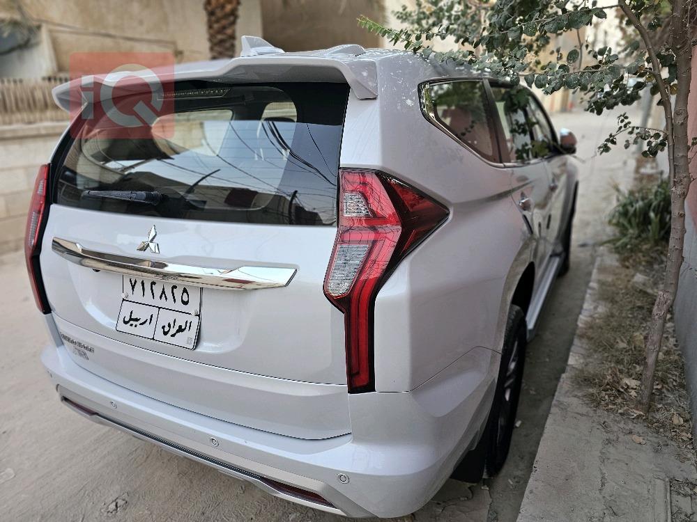 ميتسوبيشي باجيرو سبورت